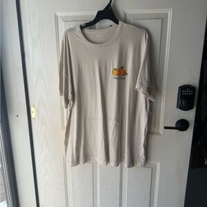 Old navy graphic tshirt